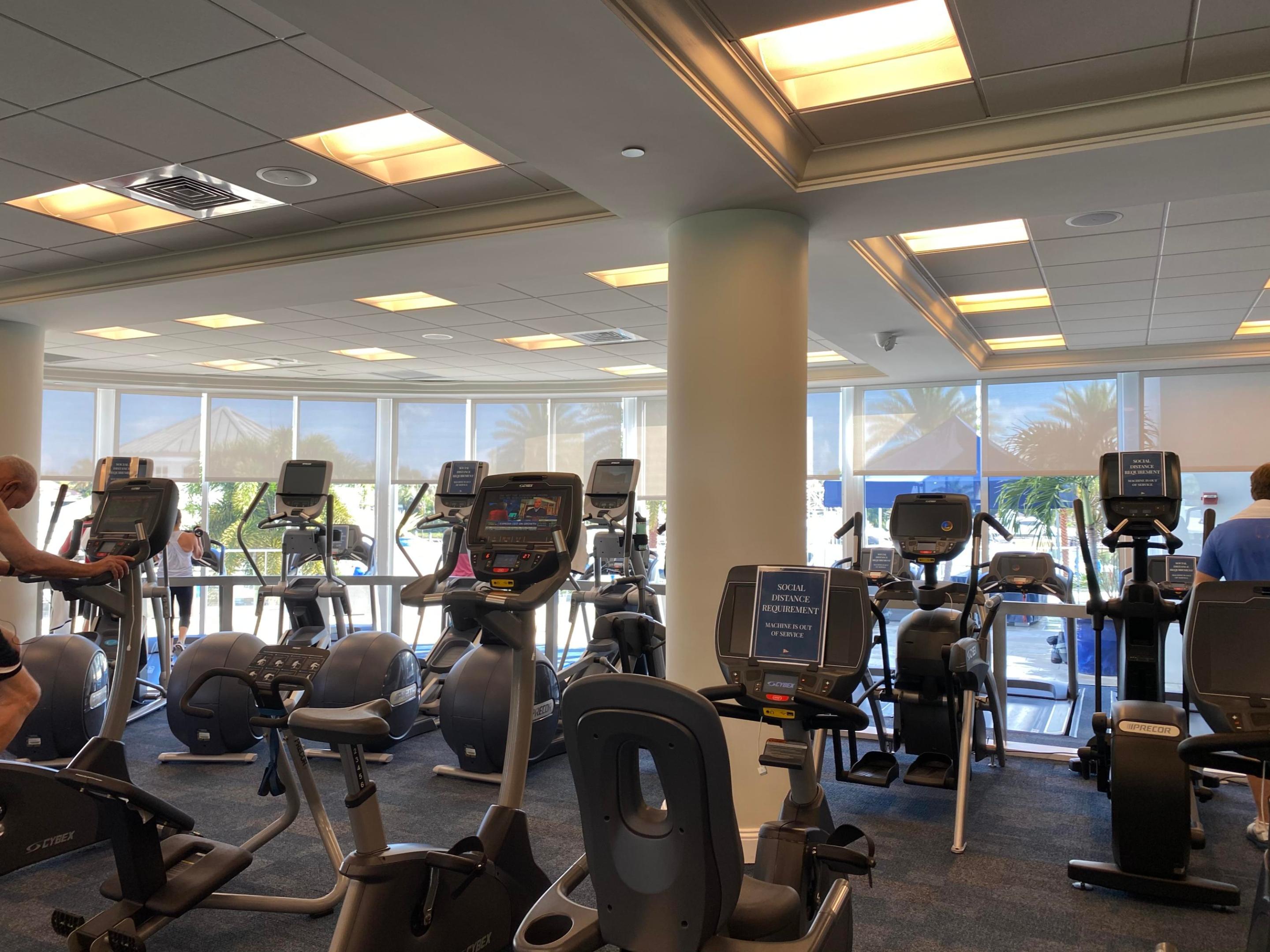 ADMIRALS COVE - Residential