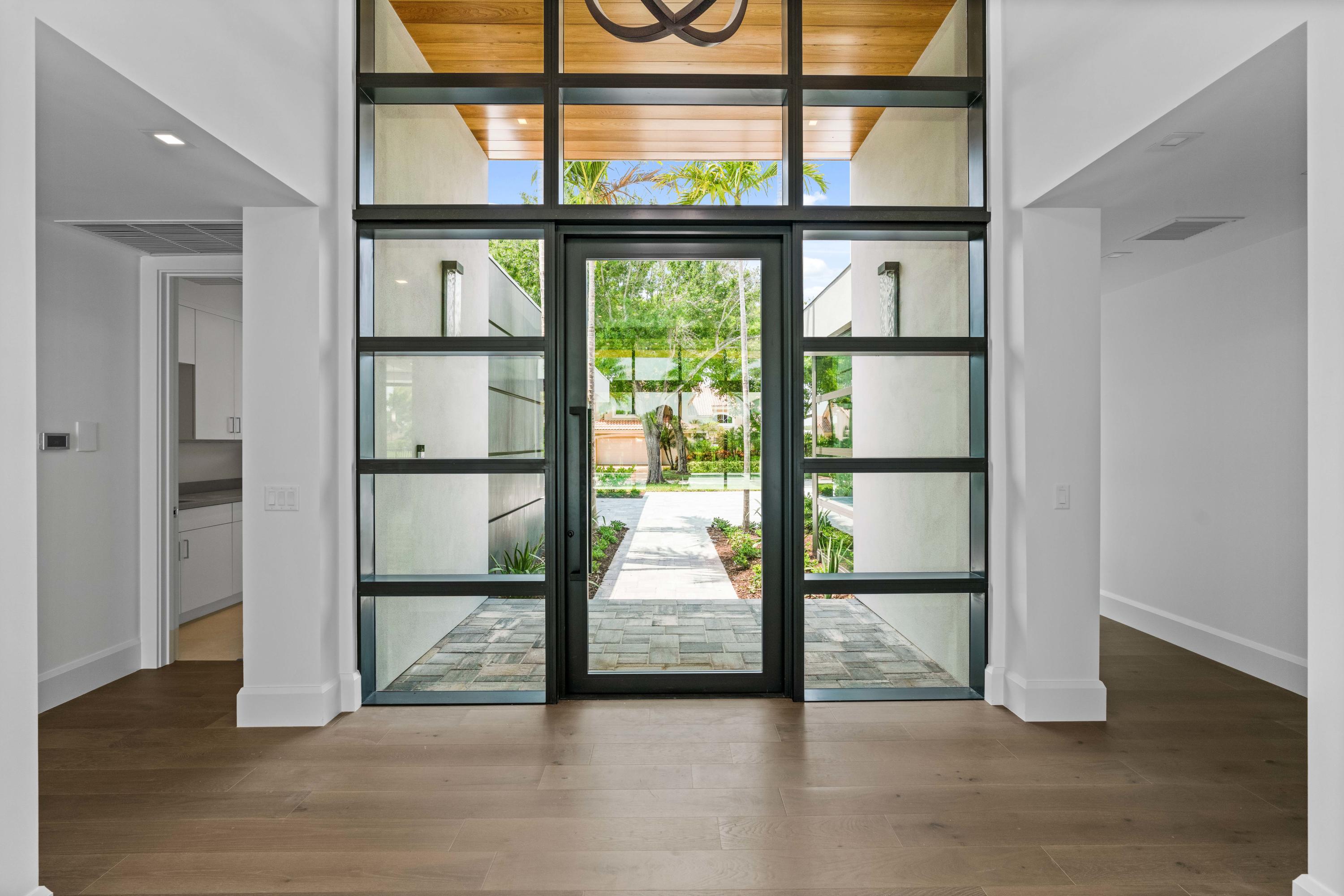 ADMIRALS COVE - Residential