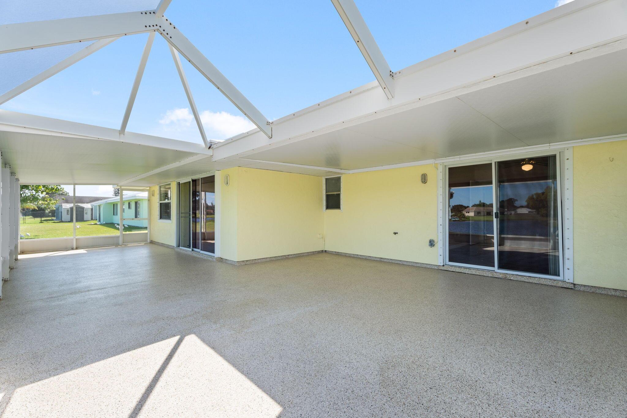 FIRST REPLAT SOUTH PORT S - Residential