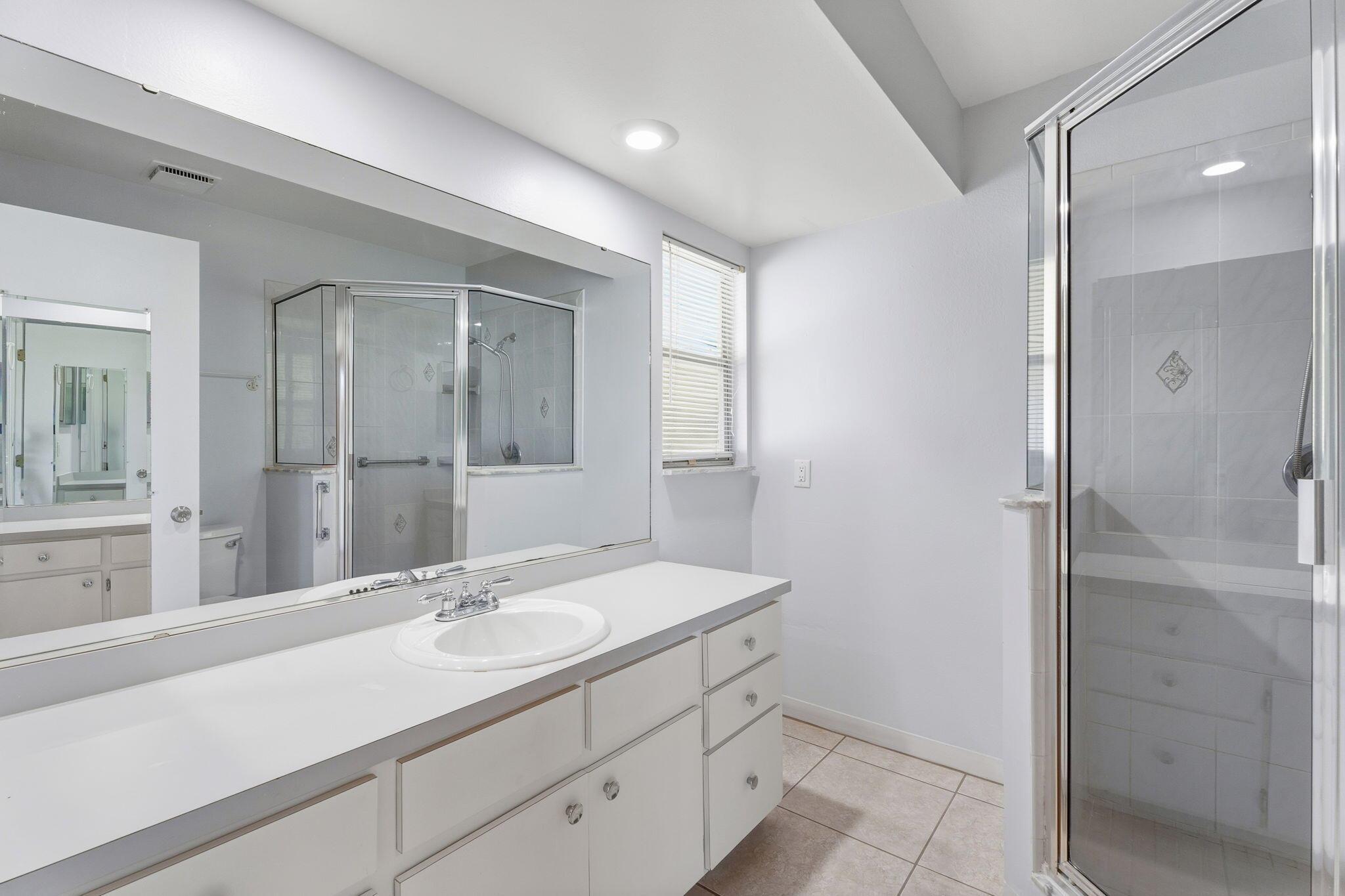 FIRST REPLAT SOUTH PORT S - Residential