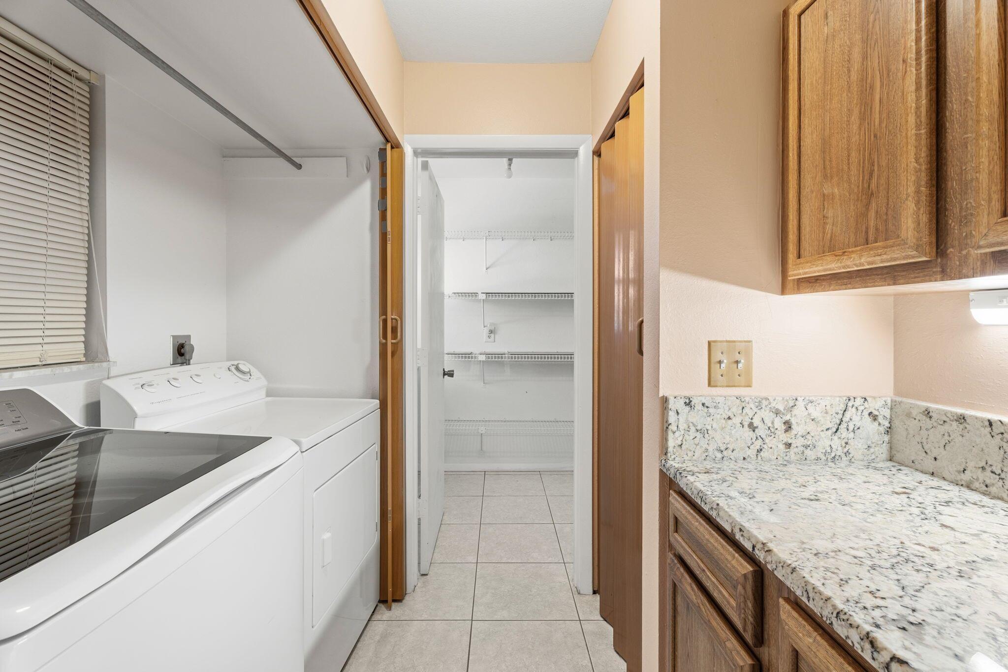 FIRST REPLAT SOUTH PORT S - Residential