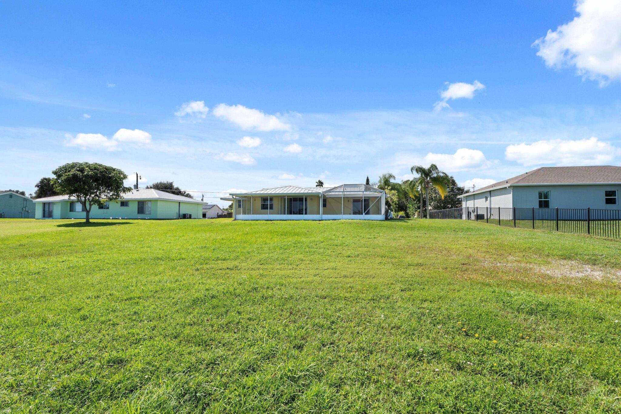 FIRST REPLAT SOUTH PORT S - Residential