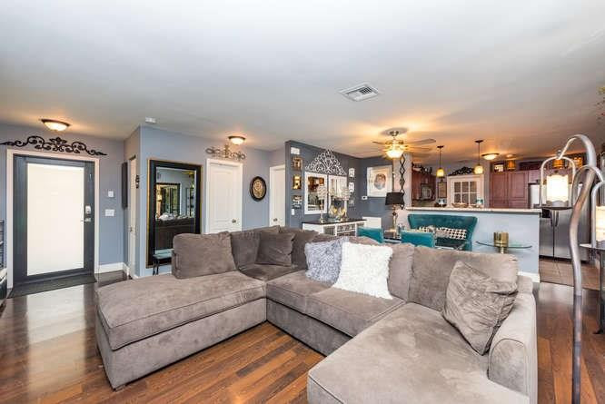 PEMBROKE LAKES - Residential