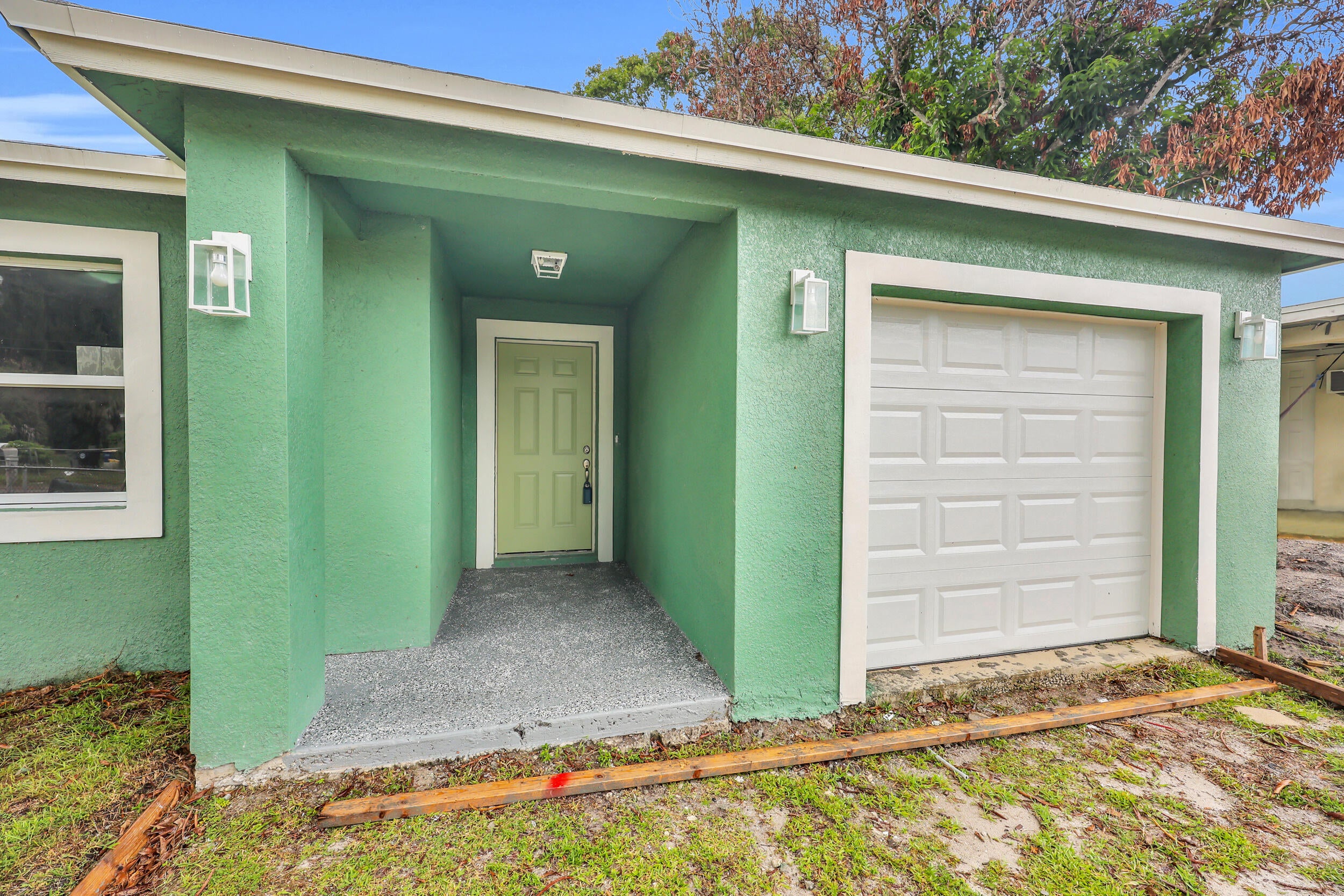 2002 Avenue M