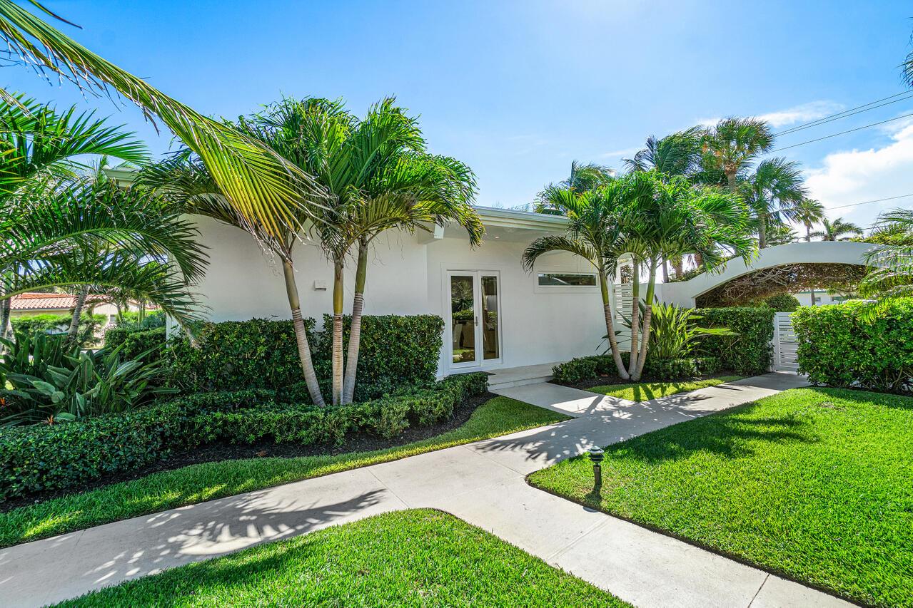 1212 Hillsboro Mile 10