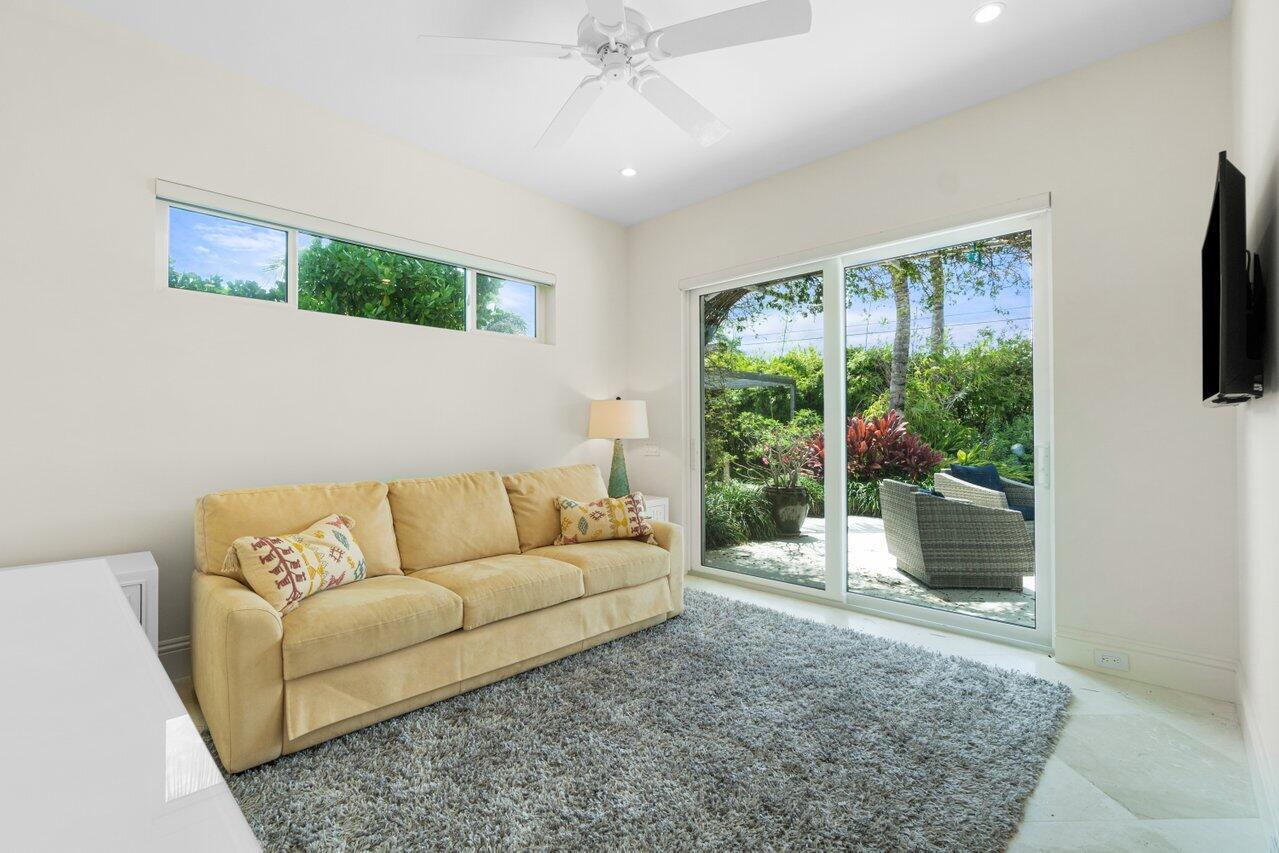 PALM HILL OCEAN CLUB CO-O - Residential Lease