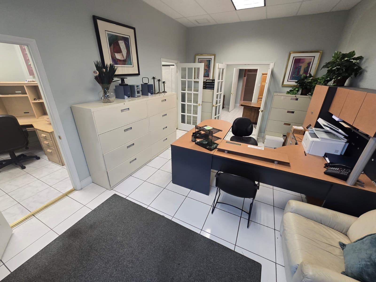 FOR LEASE! Professional office space with 3 private offices, an open work area, and a full bathroom (including shower). This unit has 5 assigned parking spaces. Annual average daily traffic around 33,000 vehicles. Well-located on Powerline with easy access to Florida’s Turnpike and I-95. Contact for more information.