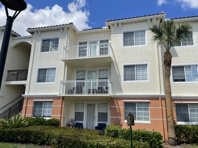 MEZZANO CONDO - Residential Lease