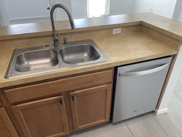 MEZZANO CONDO - Residential Lease