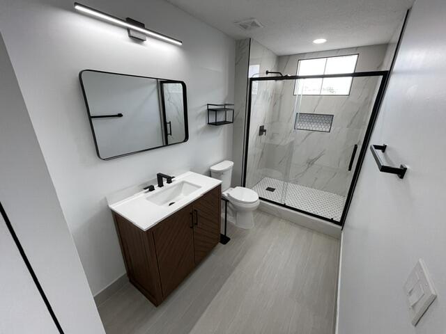 MEZZANO CONDO - Residential Lease