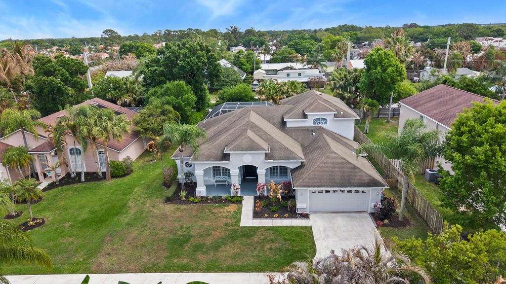 Photo of 3019 SW Captiva Court, Palm City, FL 34990 (MLS # B26010966)