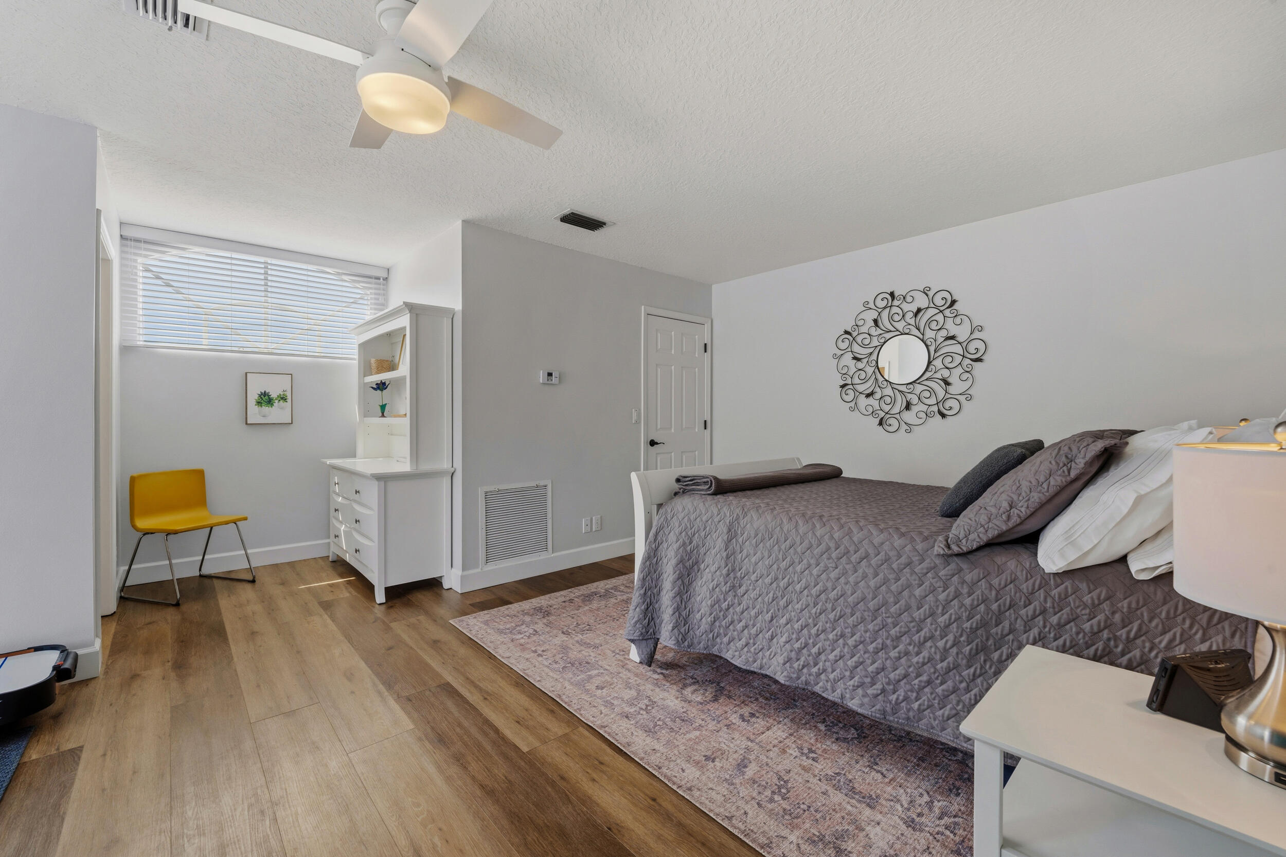 ISLESWORTH - Residential