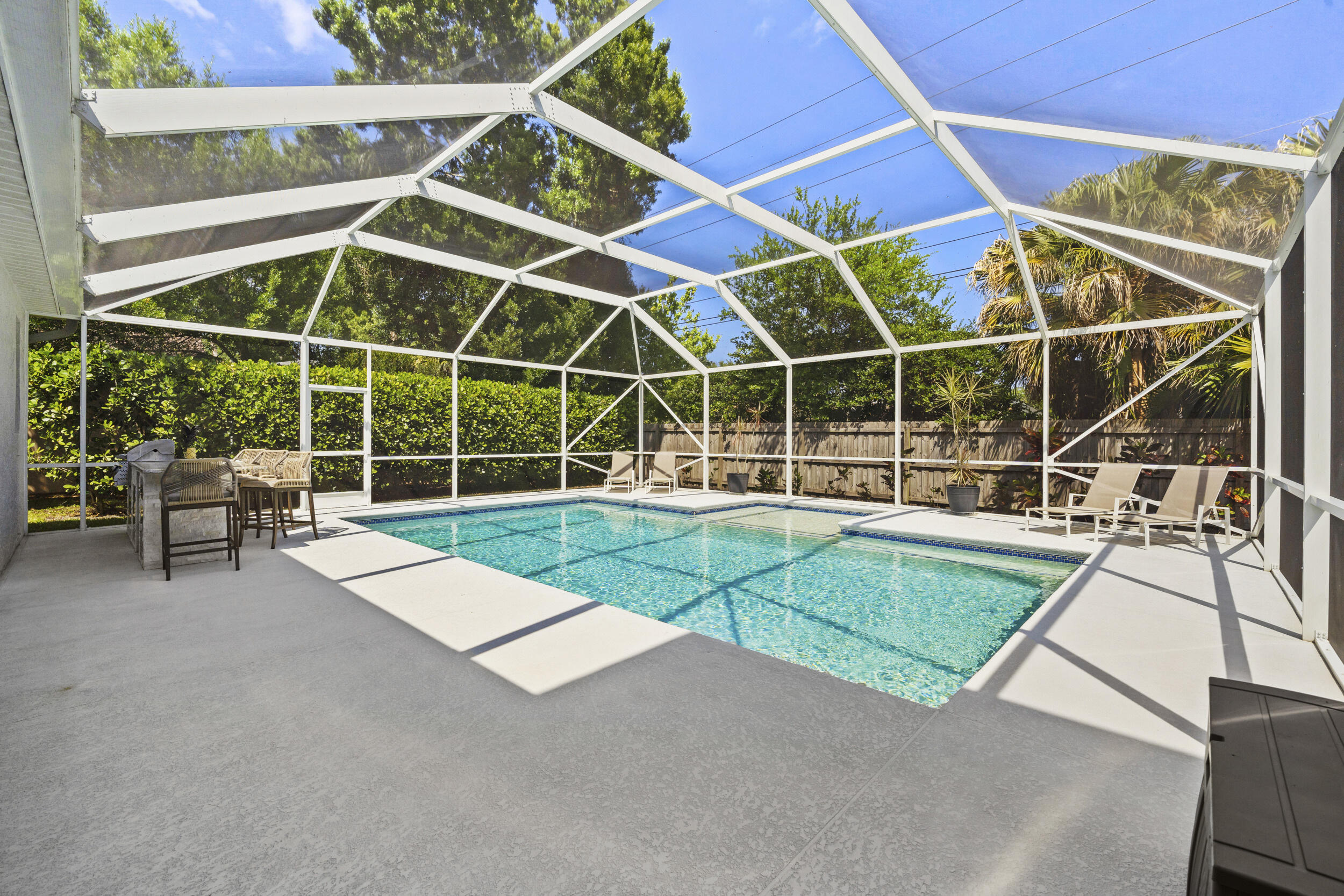 ISLESWORTH - Residential