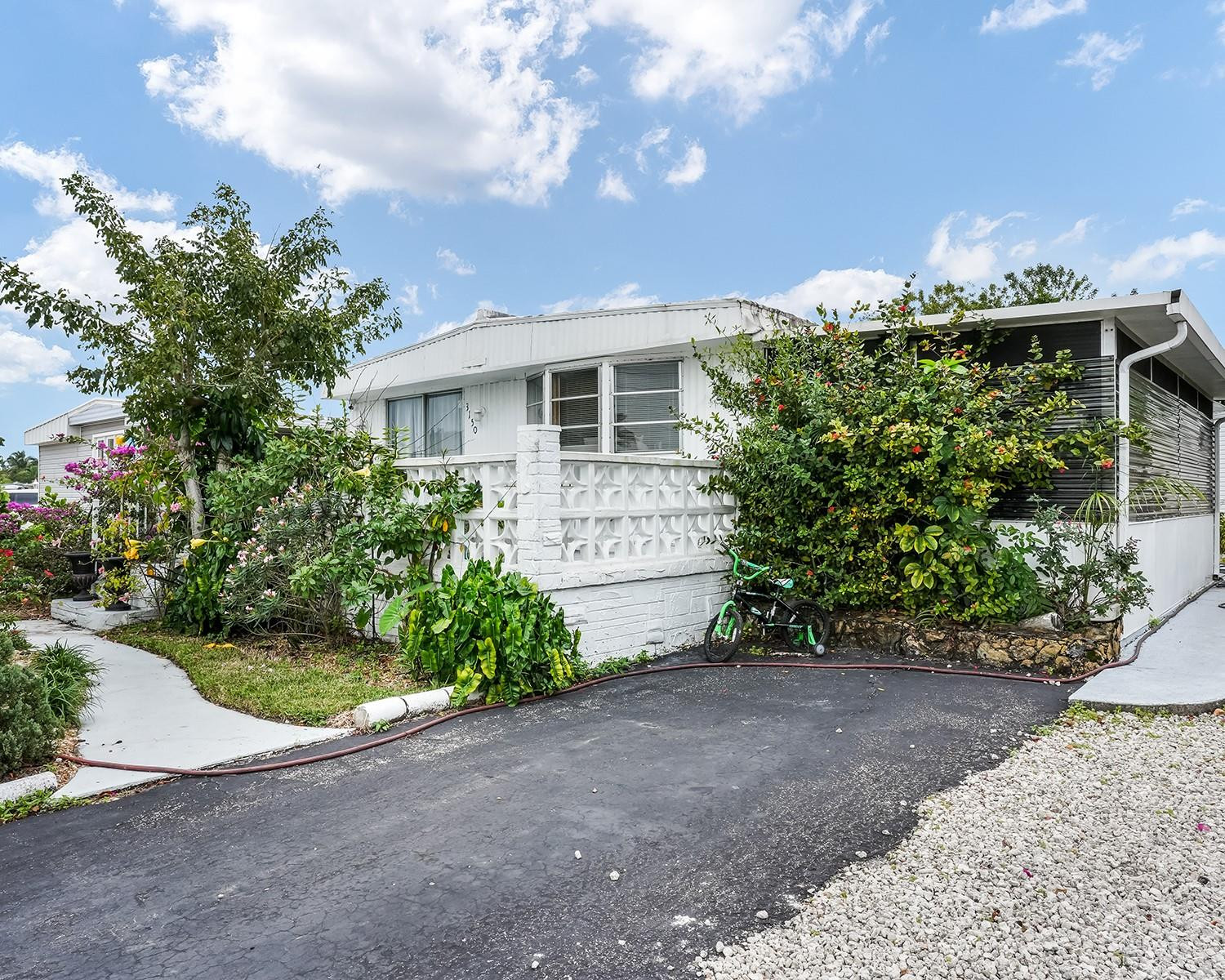 Ravenswood Estates & Mari - Residential