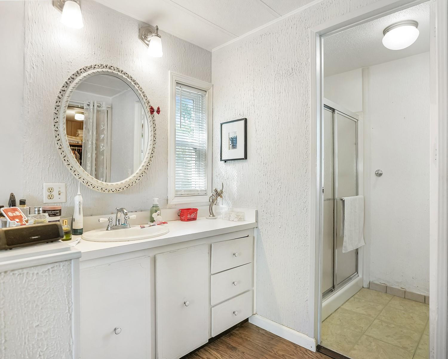 Ravenswood Estates & Mari - Residential