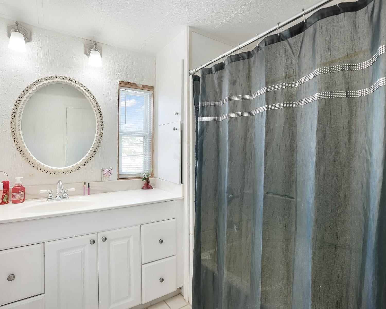 Ravenswood Estates & Mari - Residential