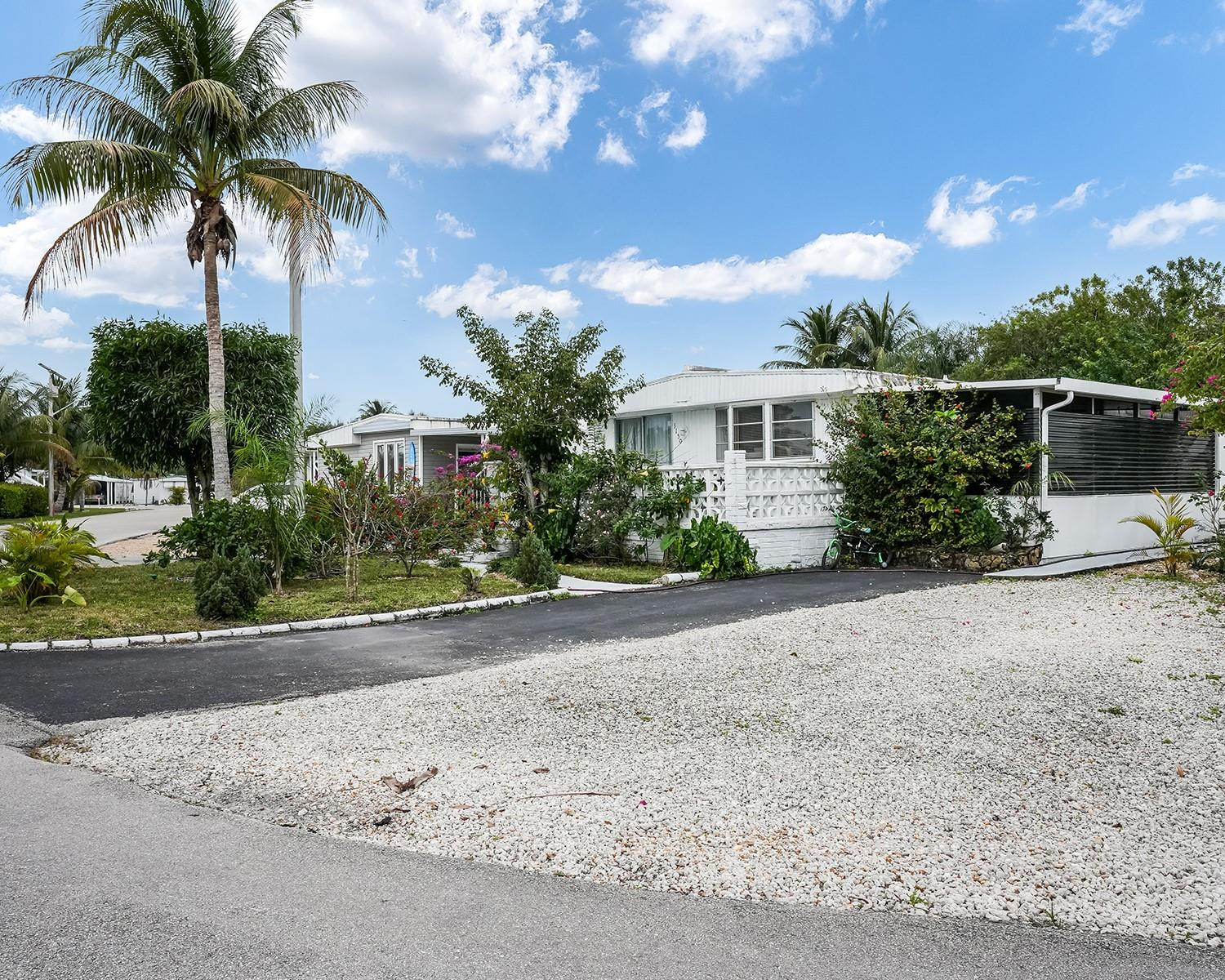 Ravenswood Estates & Mari - Residential