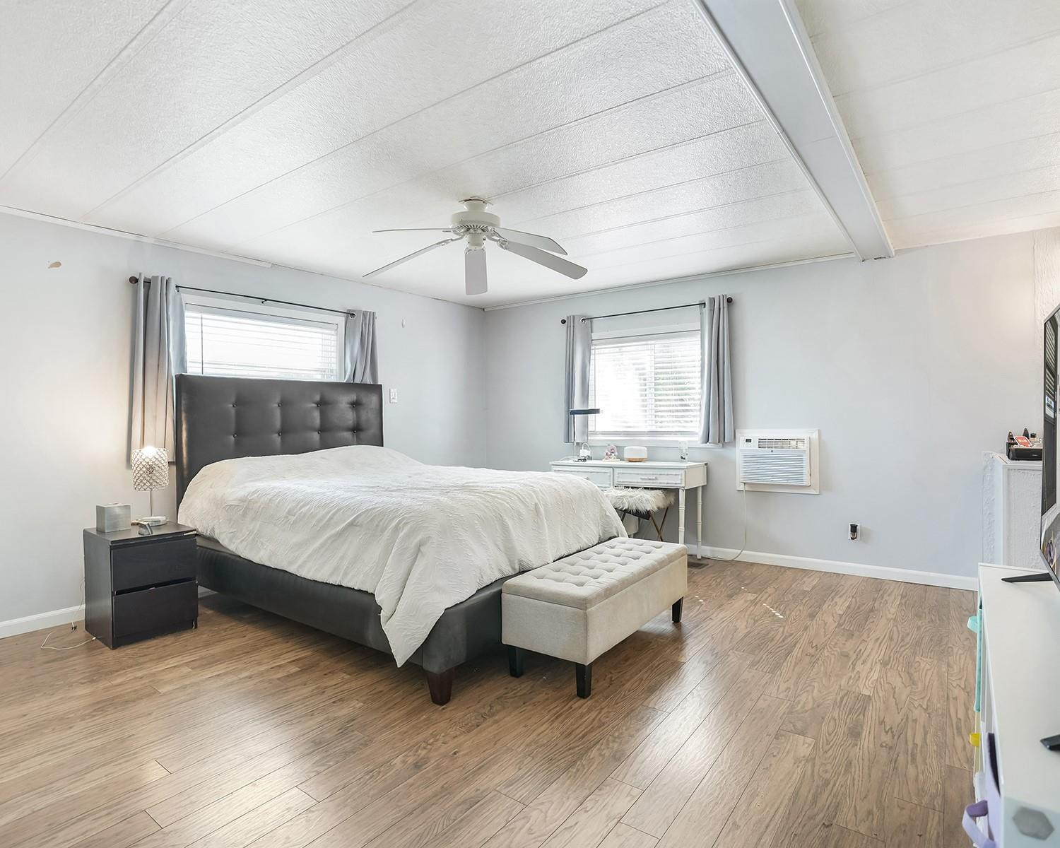 Ravenswood Estates & Mari - Residential