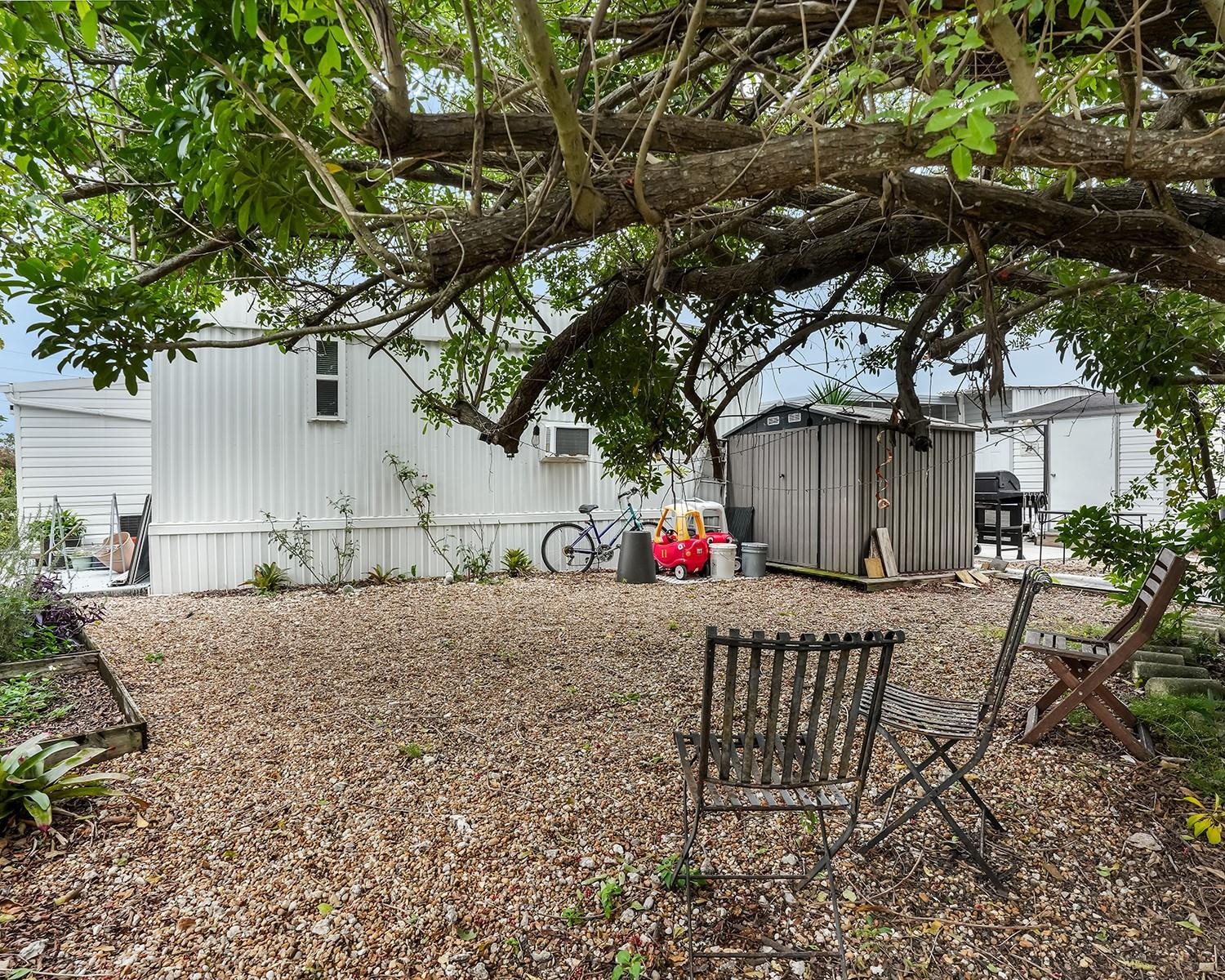 Ravenswood Estates & Mari - Residential