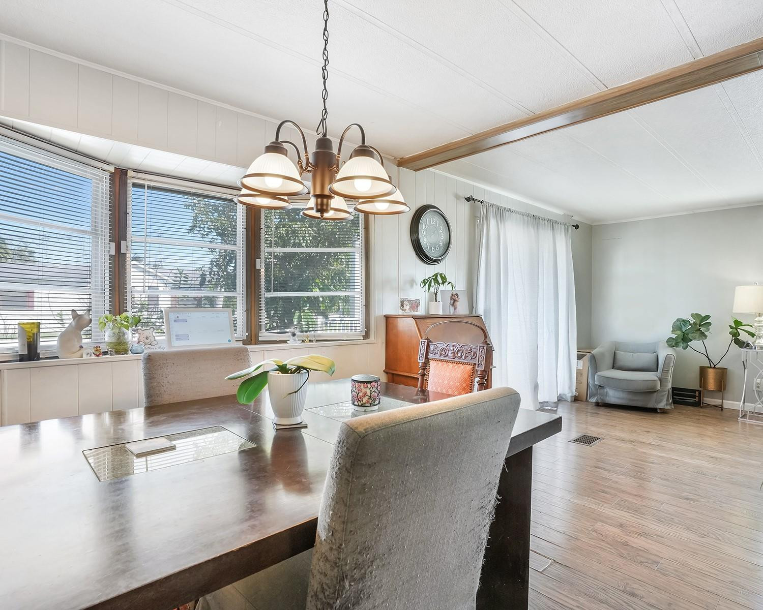 Ravenswood Estates & Mari - Residential