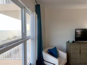 Regency Tower Condo - Residential Lease