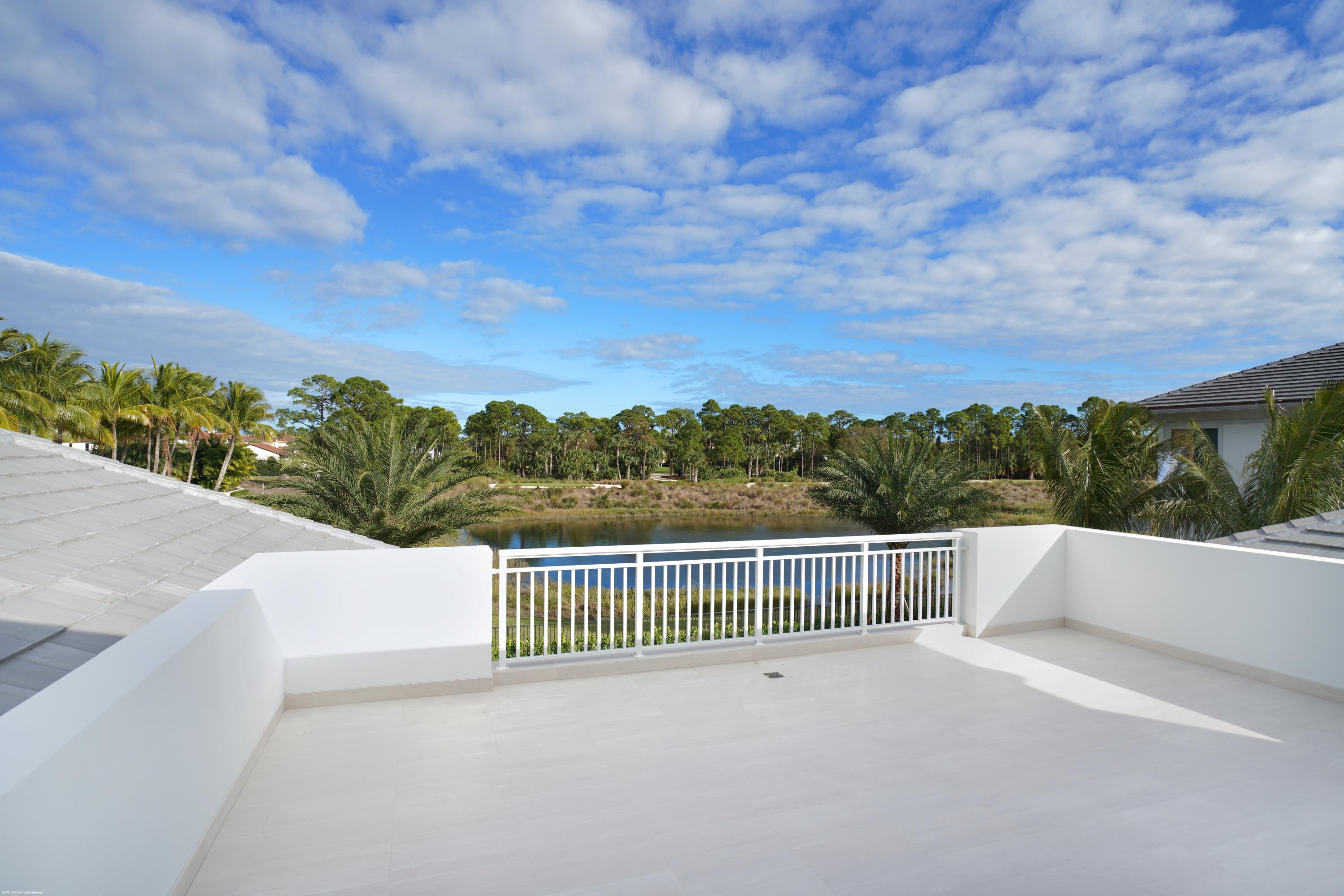 OLD PALM 4 - Residential