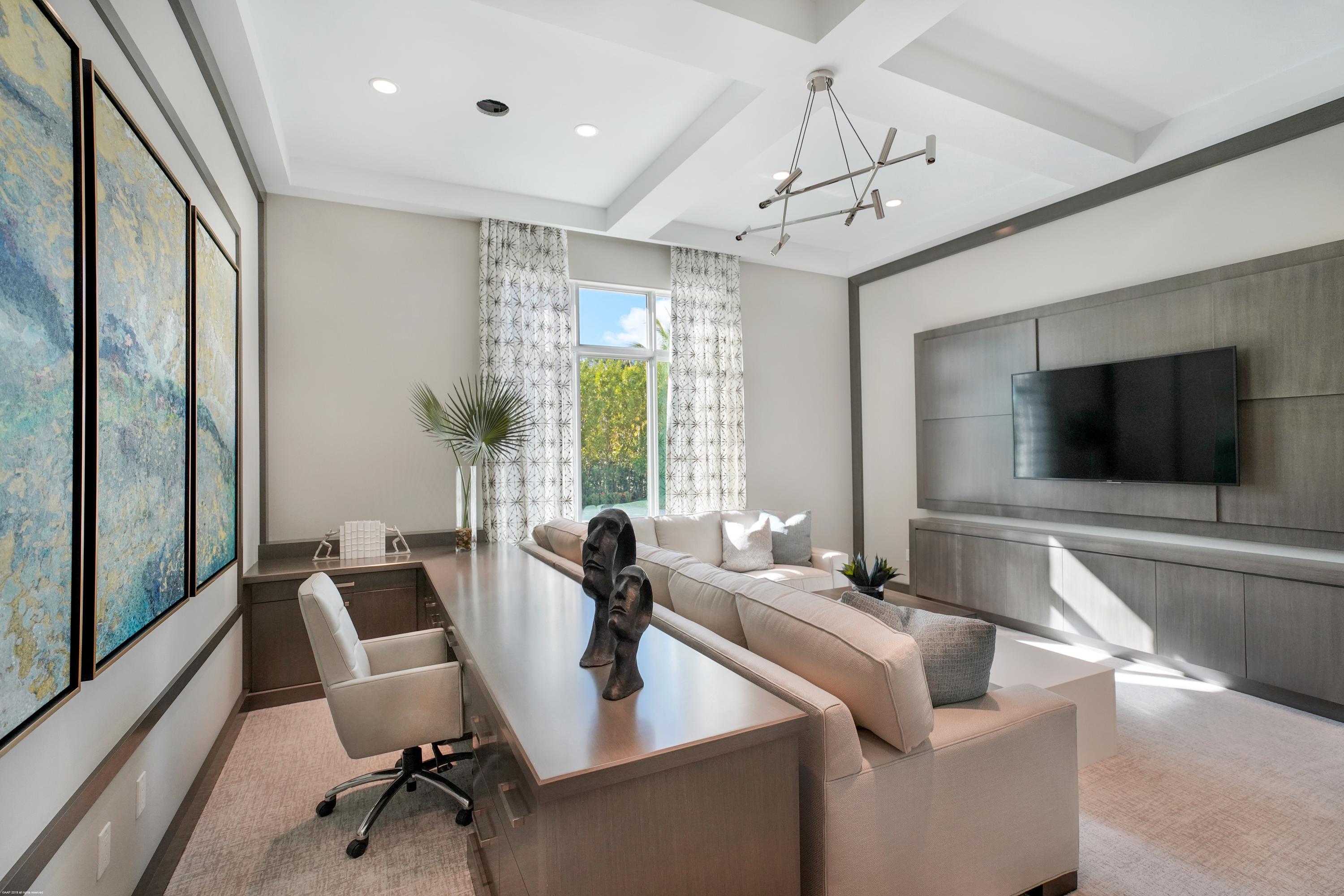 OLD PALM 4 - Residential