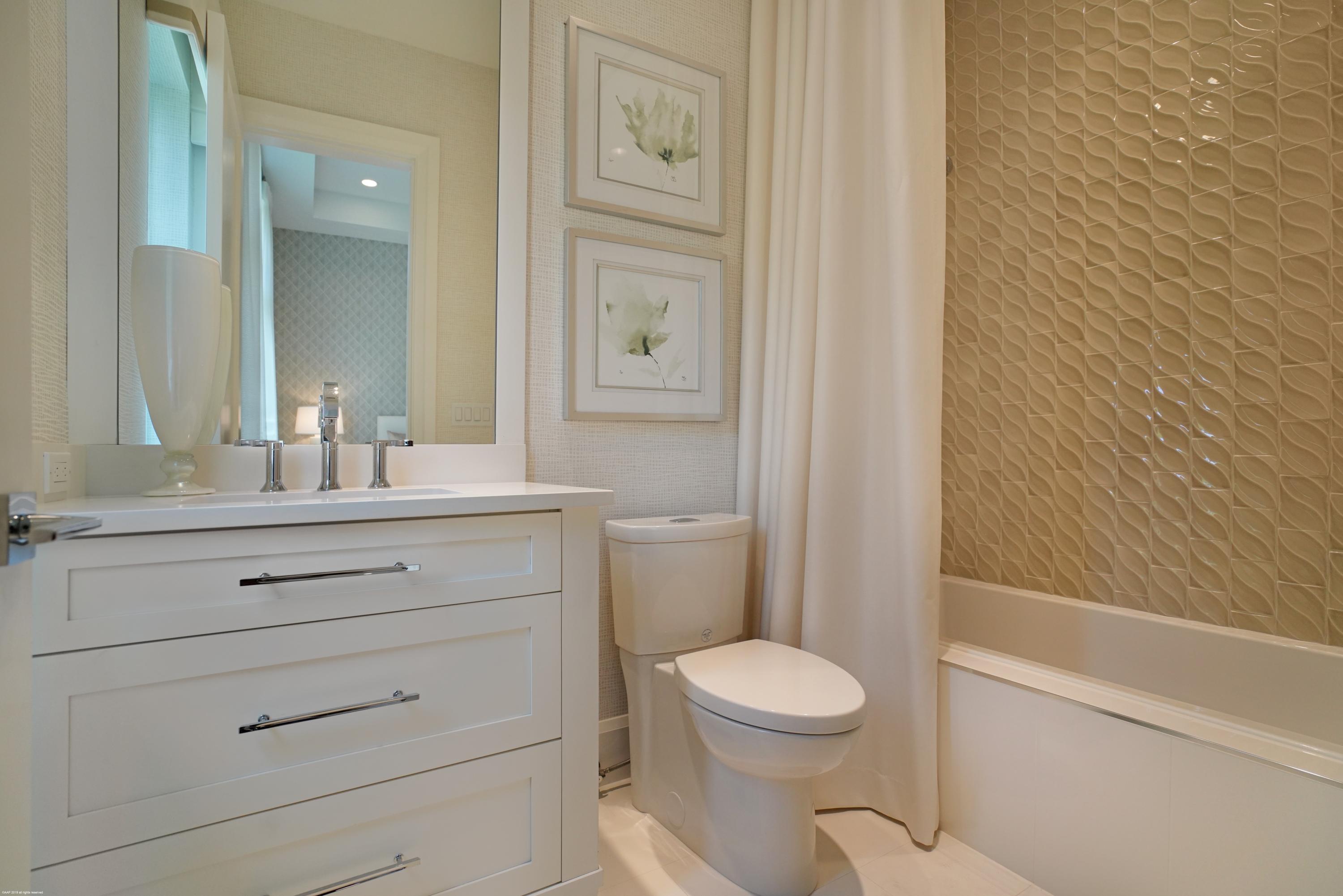 OLD PALM 4 - Residential