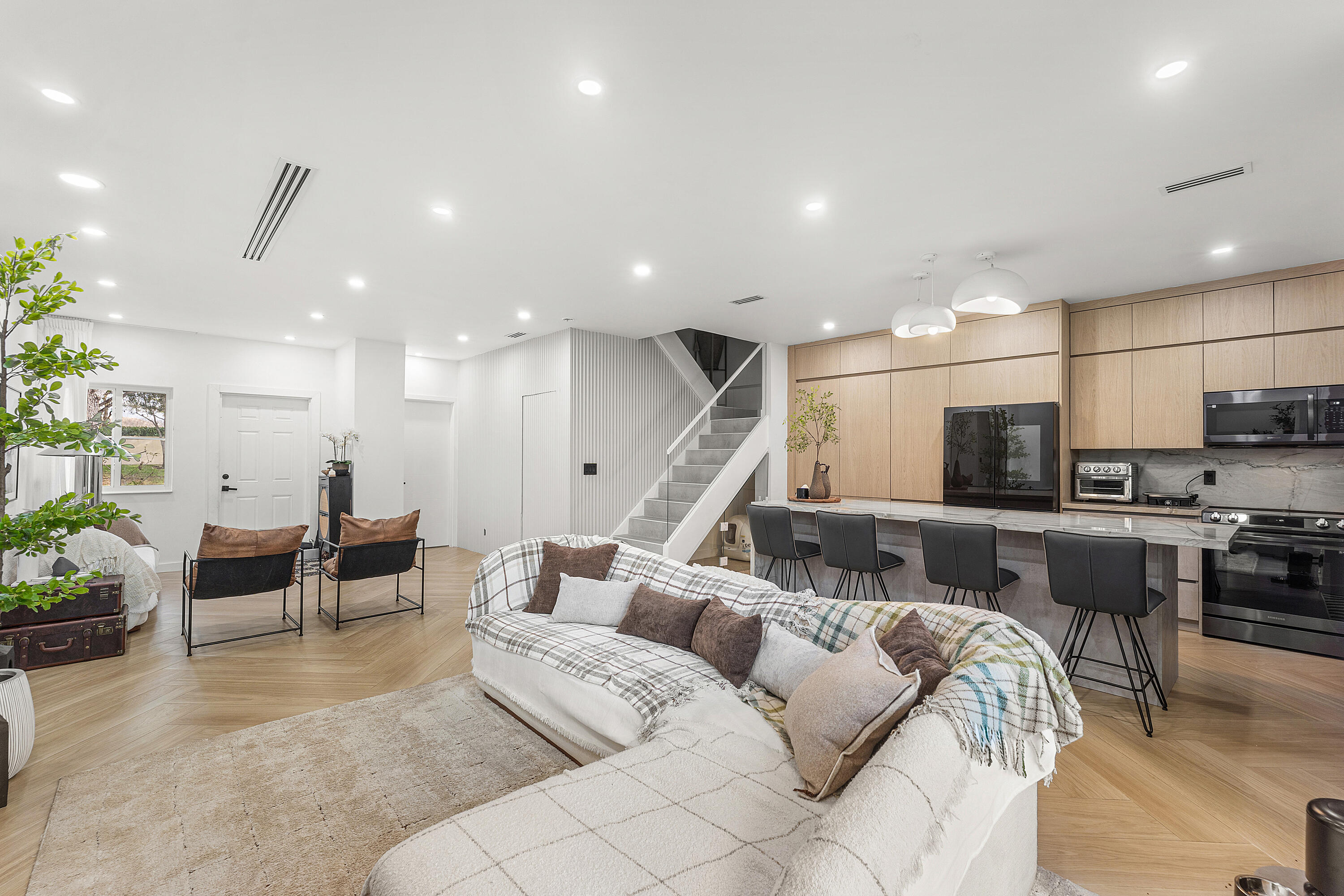 SUNRISE GOLF VILLAGE SECTION 24 - Residential