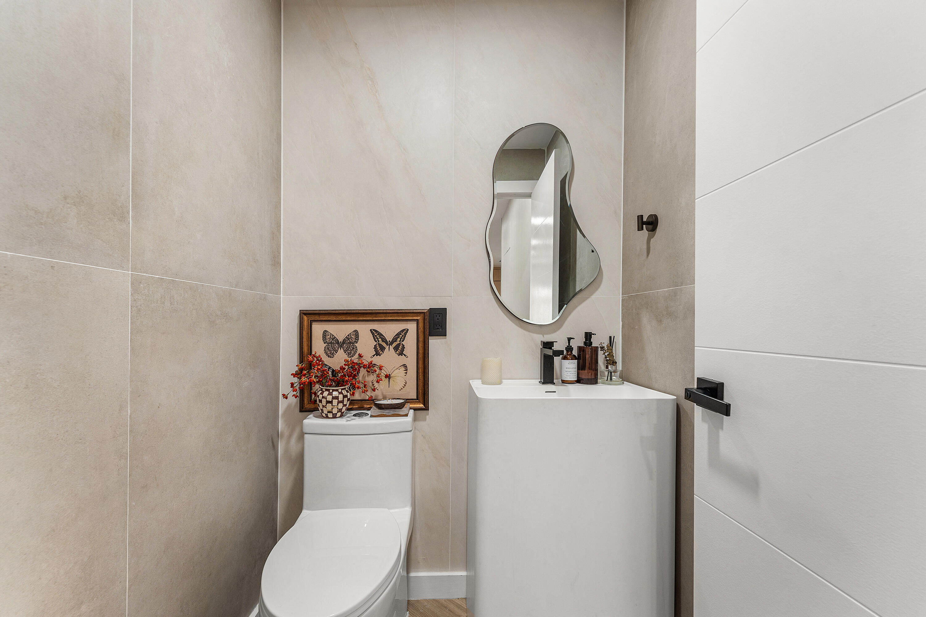 SUNRISE GOLF VILLAGE SECTION 24 - Residential