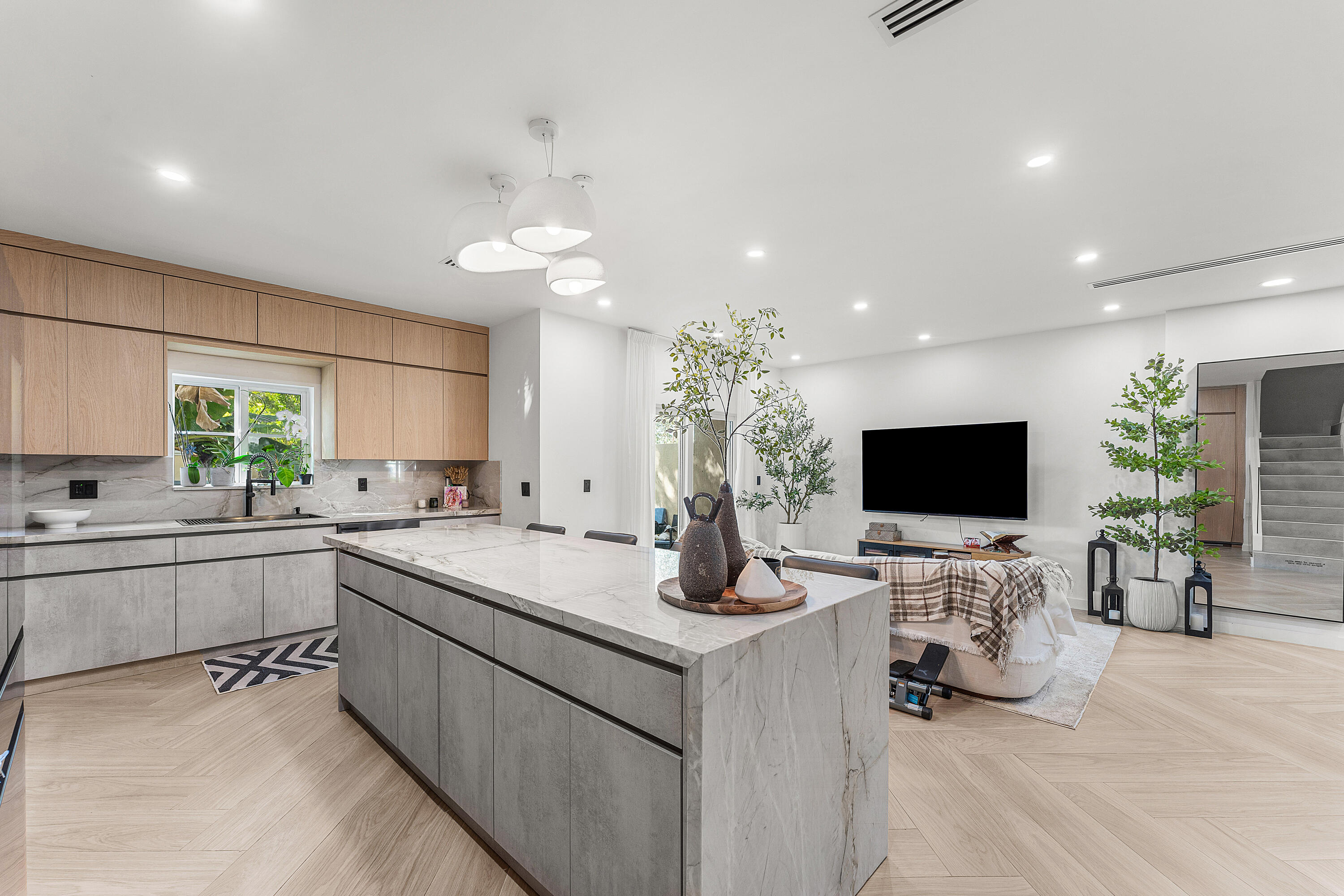 SUNRISE GOLF VILLAGE SECTION 24 - Residential