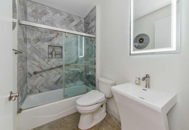 LAKE AVENUE LOFTS CONDO - Residential