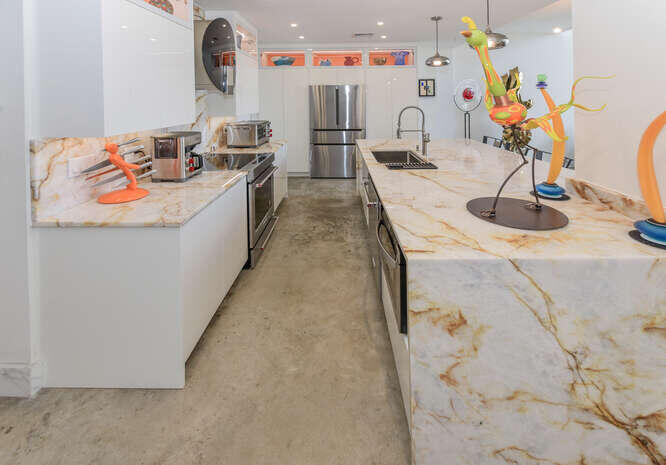 LAKE AVENUE LOFTS CONDO - Residential