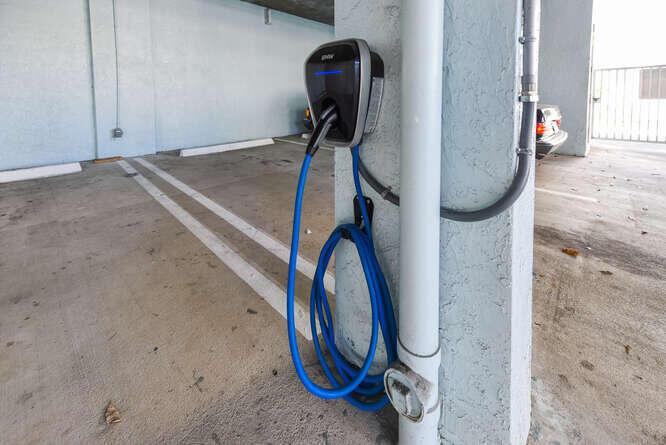 LAKE AVENUE LOFTS CONDO - Residential