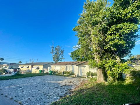 A home in Mangonia Park