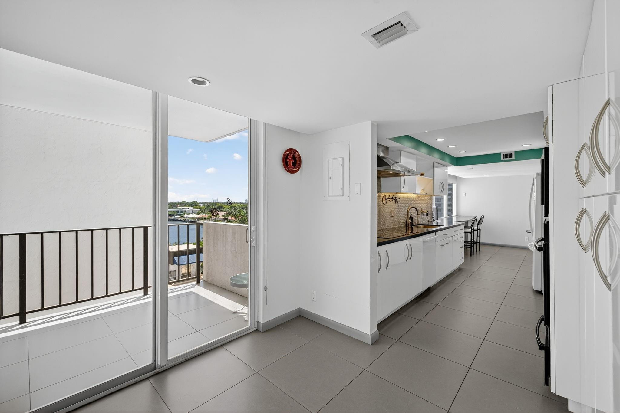 Americas on the Park - Residential