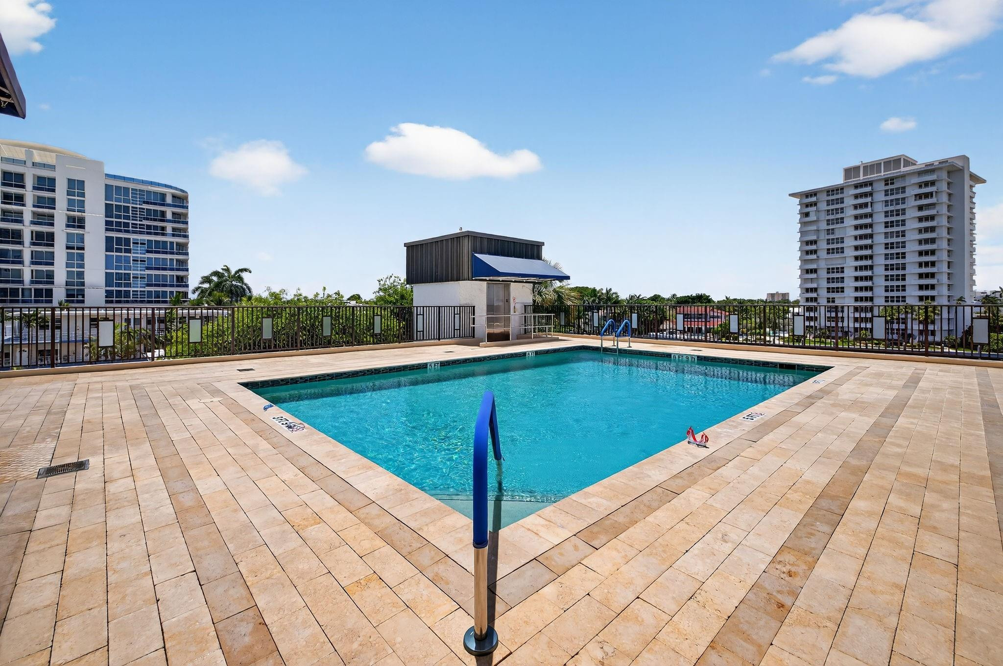 Americas on the Park - Residential