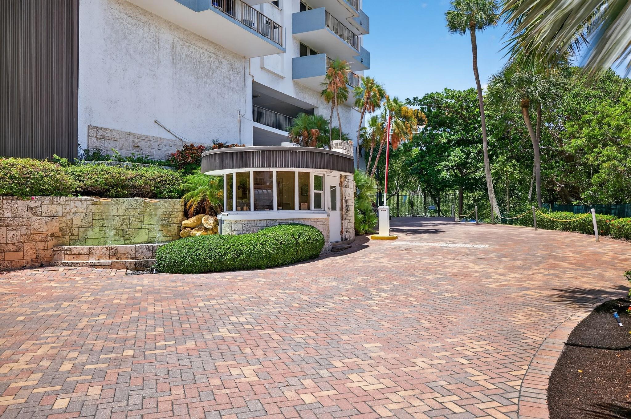777 Bayshore Dr 701