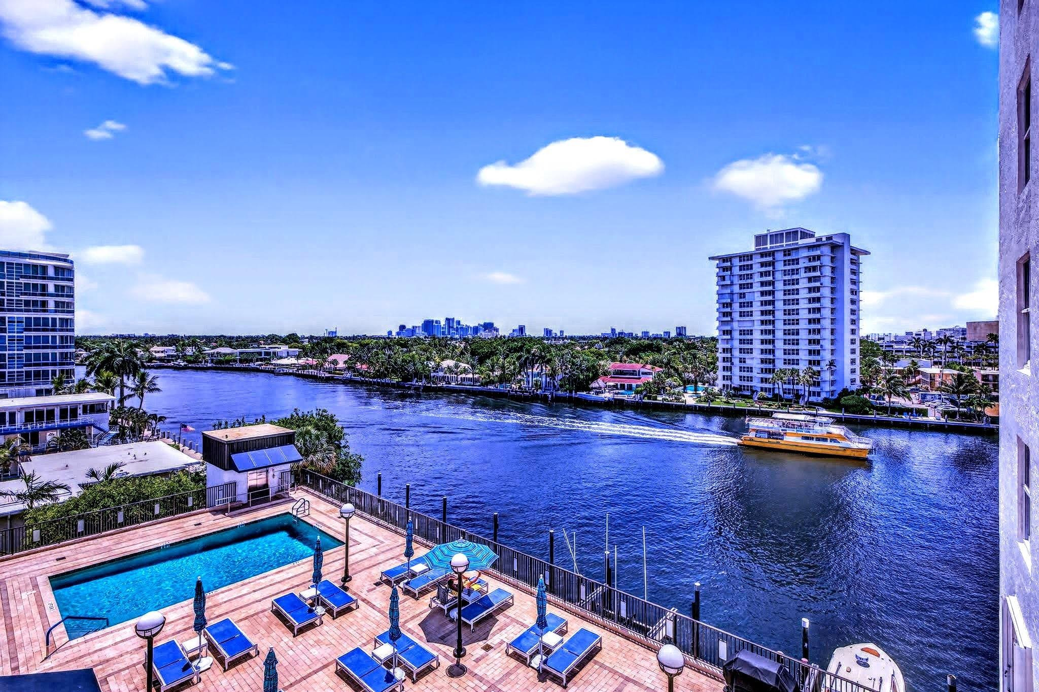 Americas on the Park - Residential