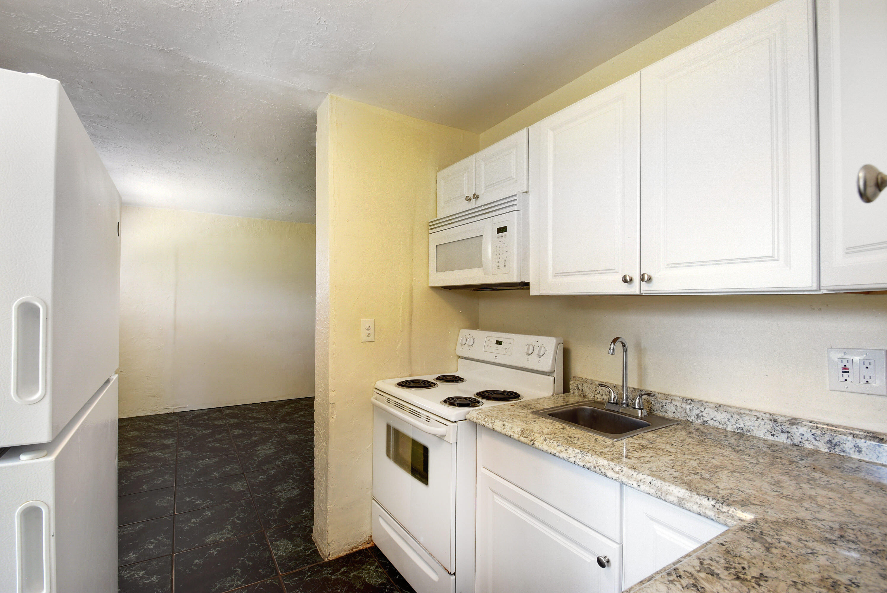 LAKE WORTH TOWN OF - Residential