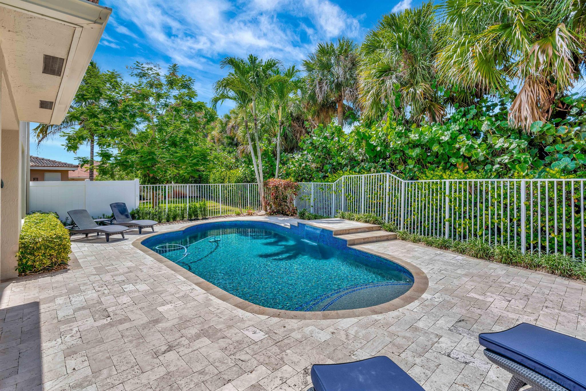 3066 Bollard Road