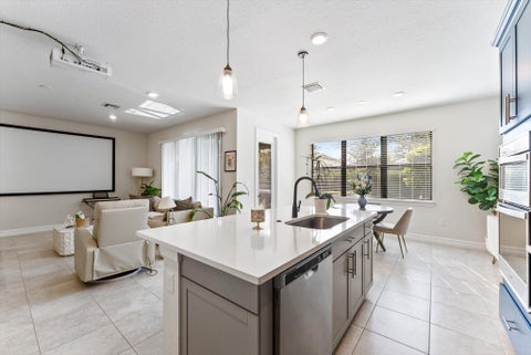 Tiny photo for 4617 Pinehurst Trail E, Oakland Park, FL 33309 (MLS # B26082789)