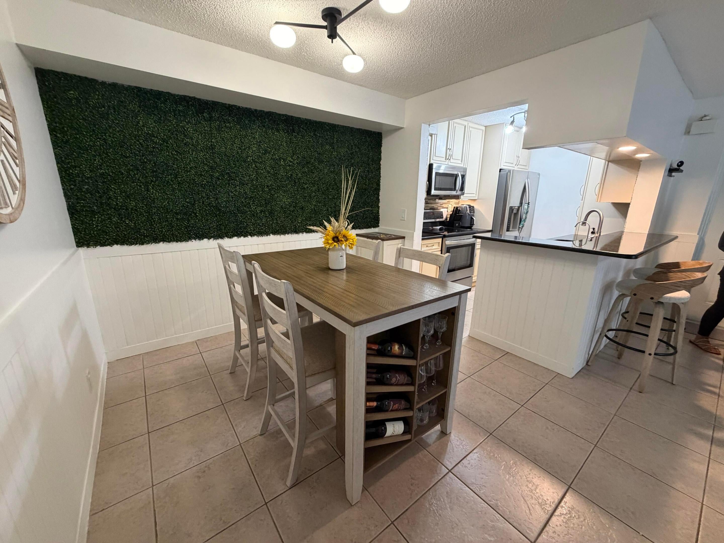 2506 SE Anchorage Cove A-1