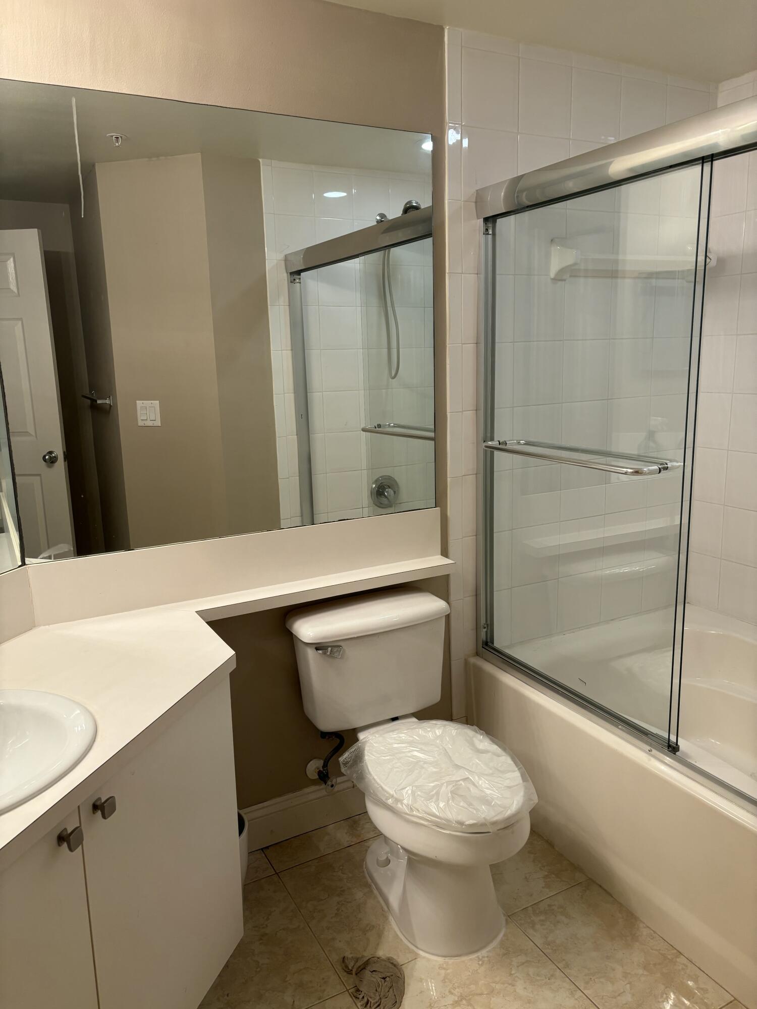 ST ANDREWS AT POLO CLUB CONDO - Residential Lease