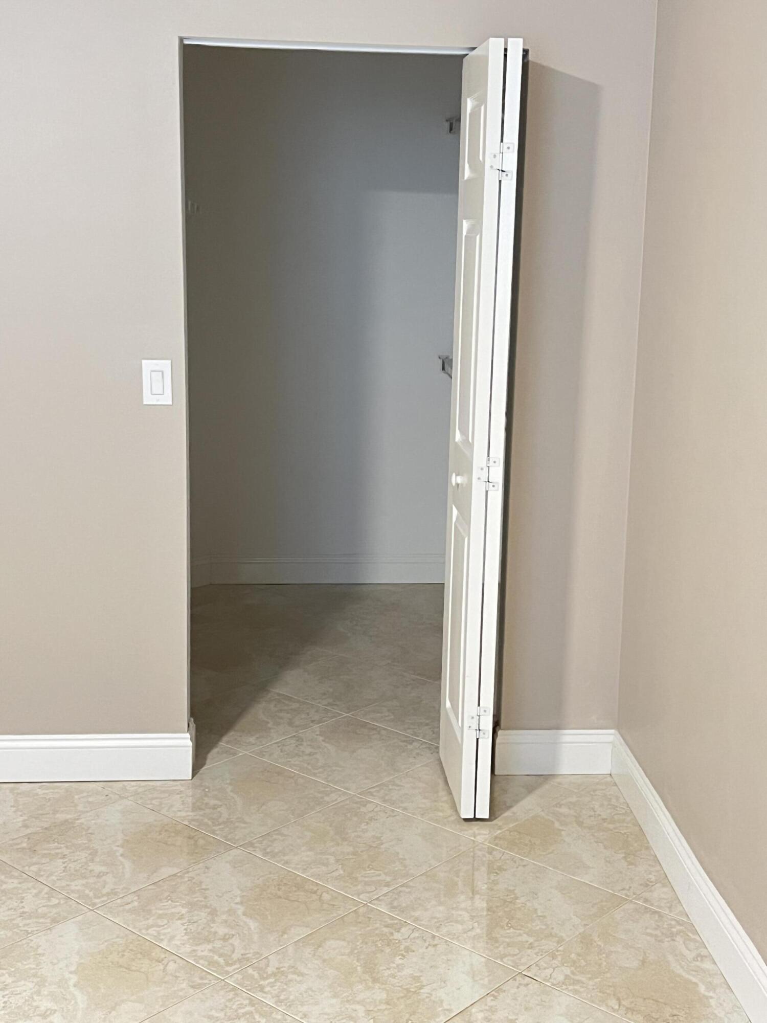 ST ANDREWS AT POLO CLUB CONDO - Residential Lease