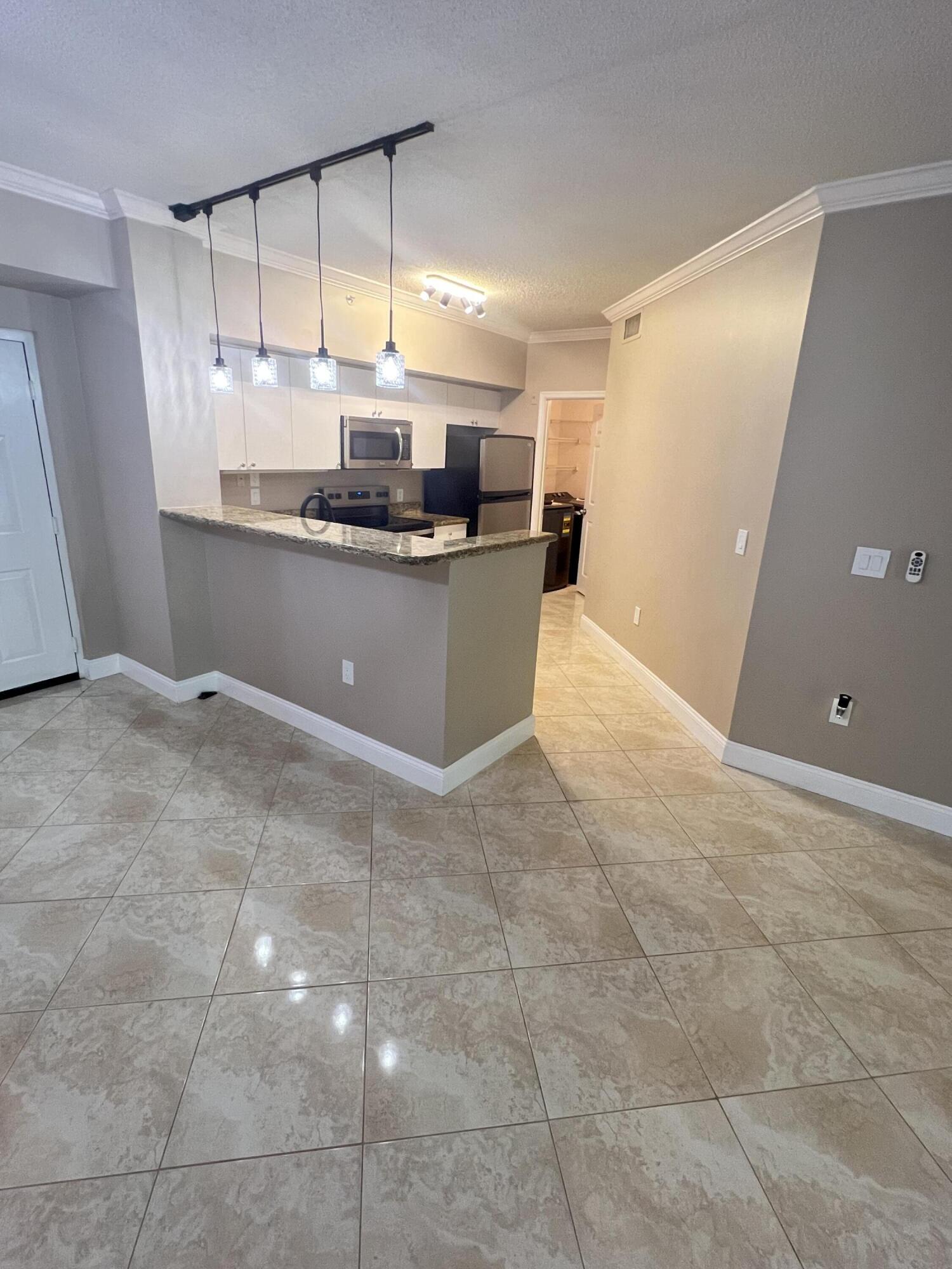ST ANDREWS AT POLO CLUB CONDO - Residential Lease