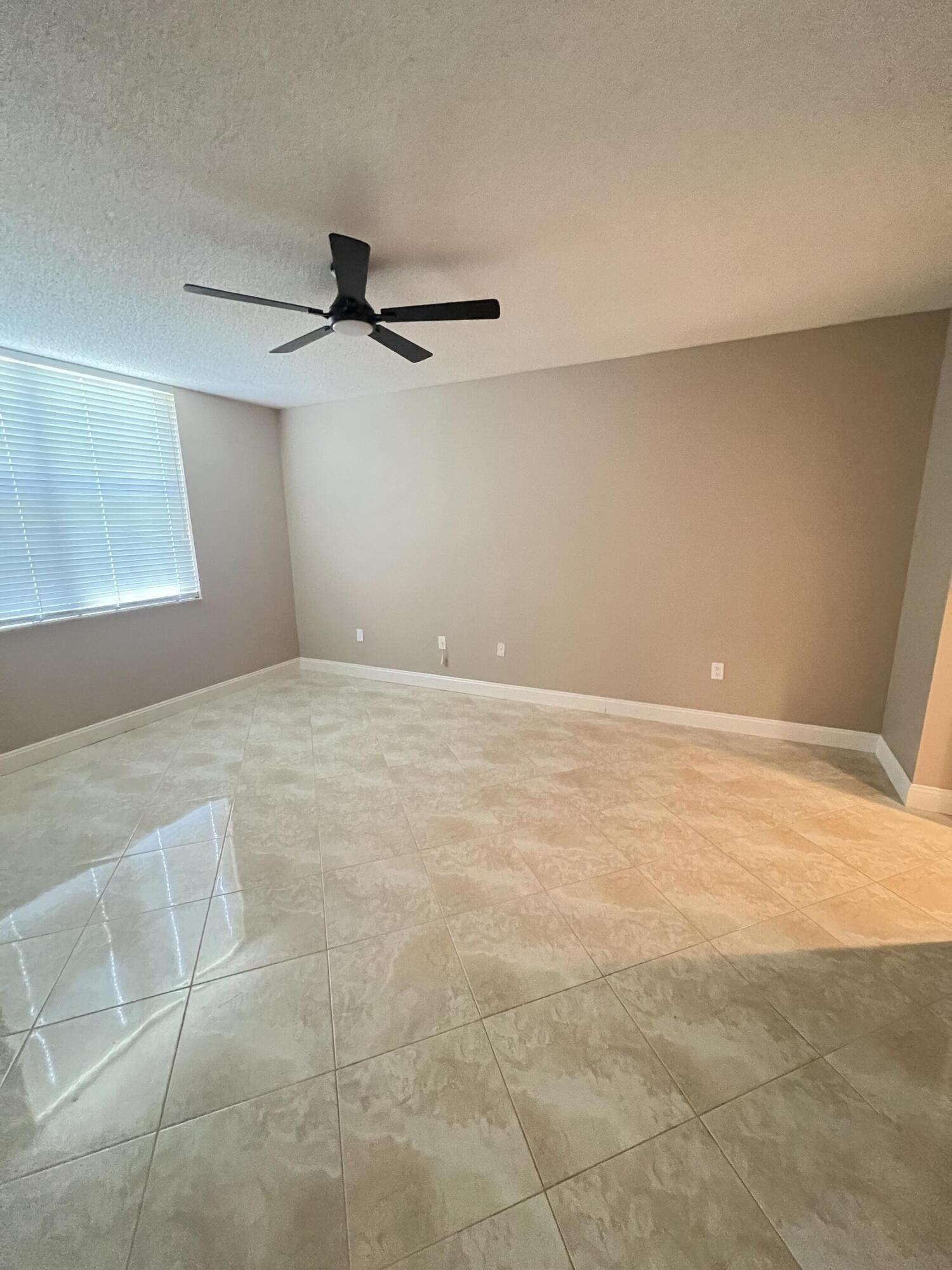 ST ANDREWS AT POLO CLUB CONDO - Residential Lease