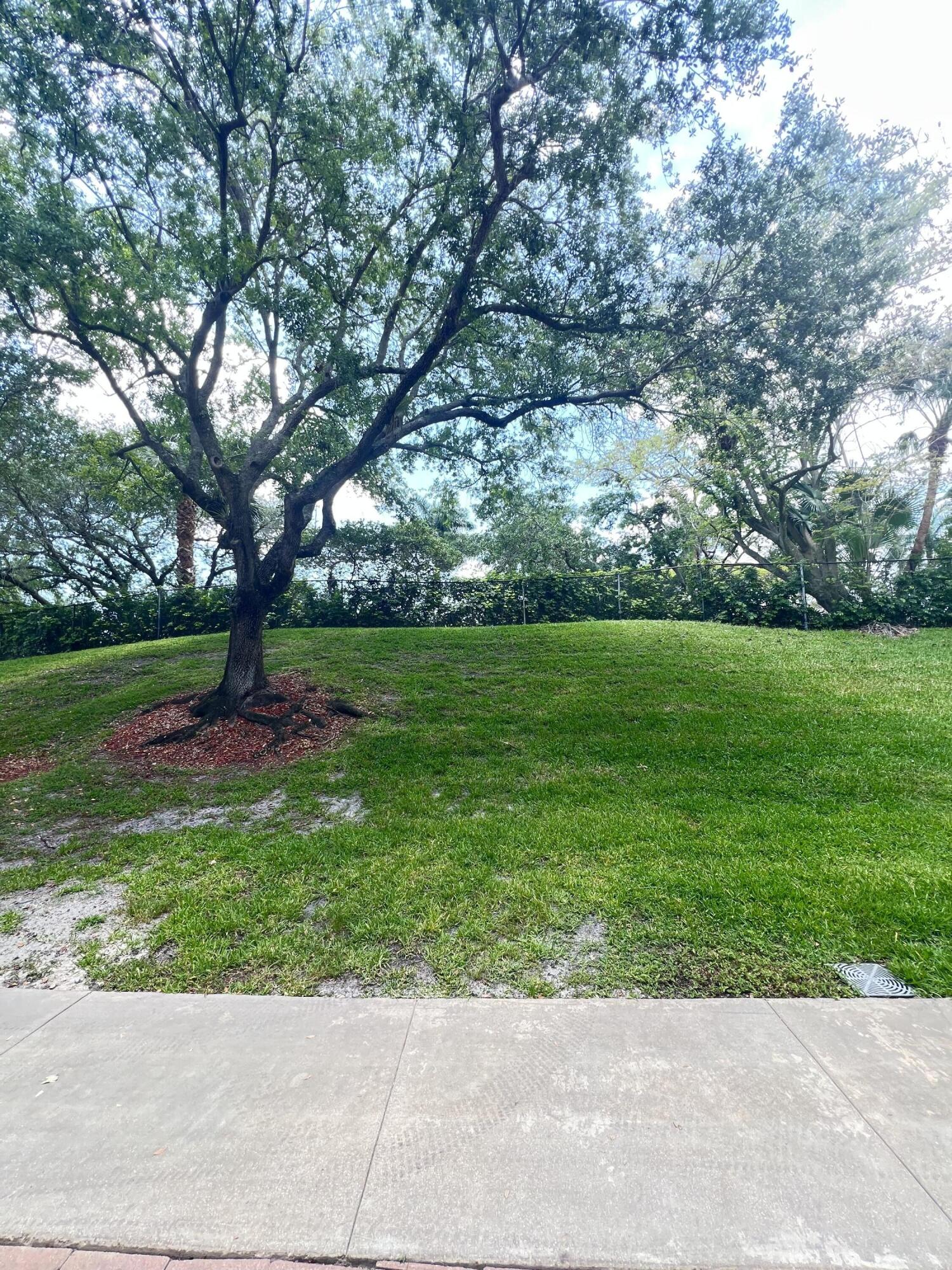 ST ANDREWS AT POLO CLUB CONDO - Residential Lease