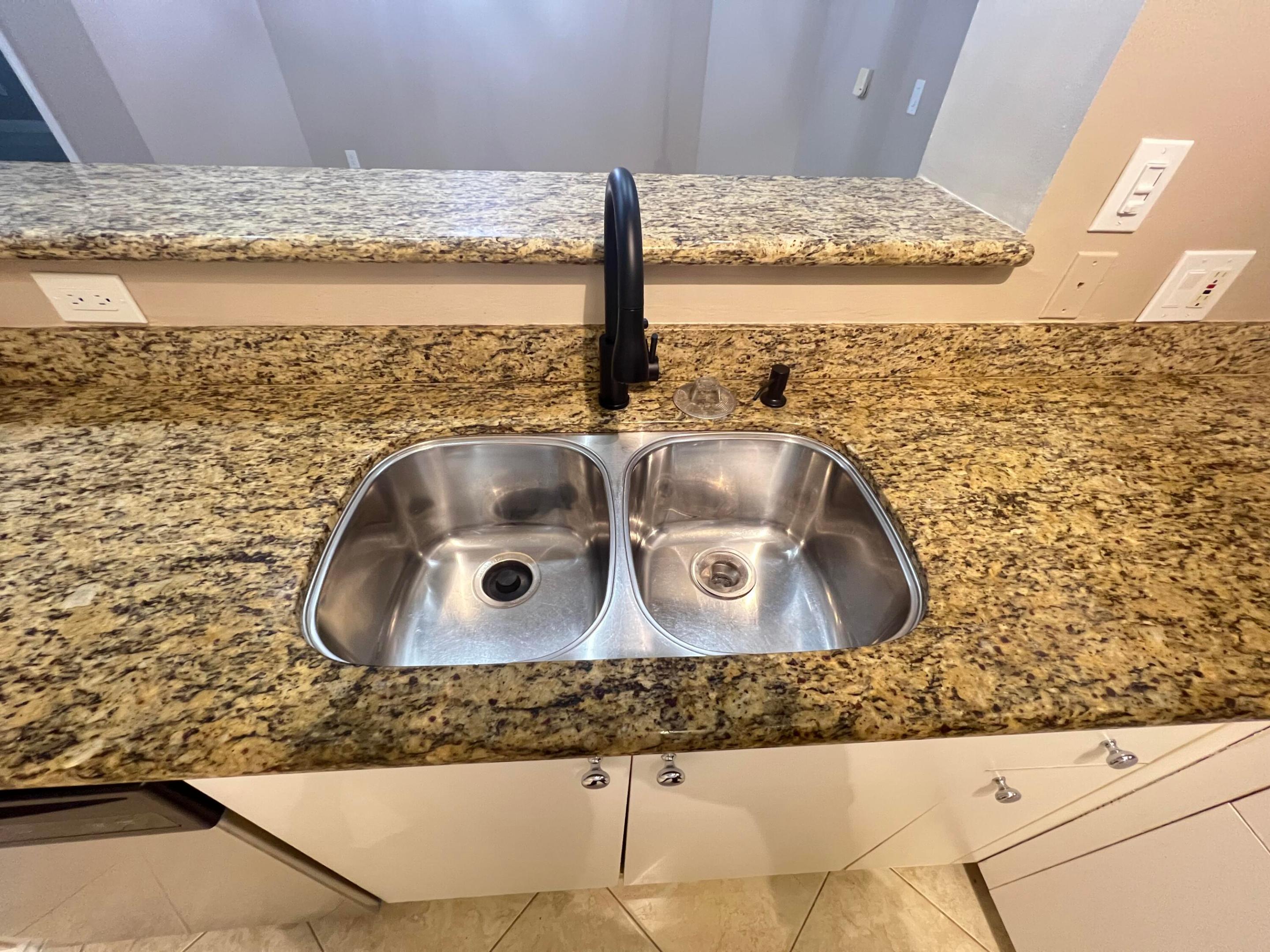 ST ANDREWS AT POLO CLUB CONDO - Residential Lease