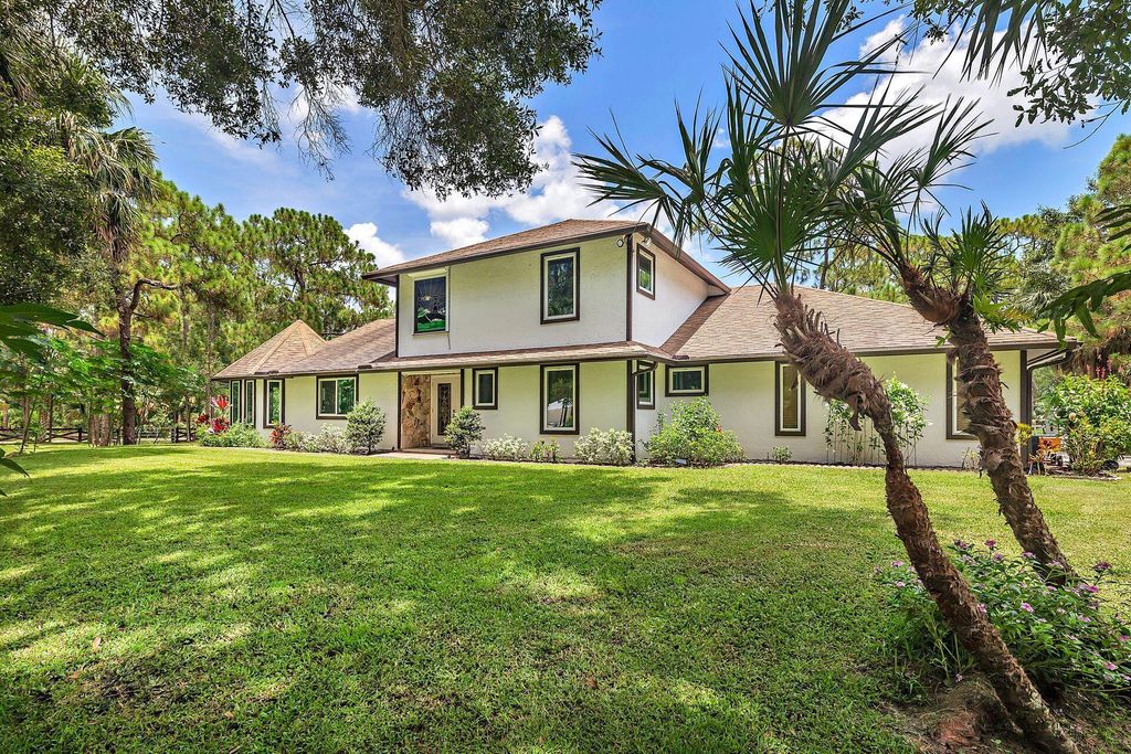 Photo of 16406 106th Terrace N, Jupiter, FL 33478 (MLS # R10992247)